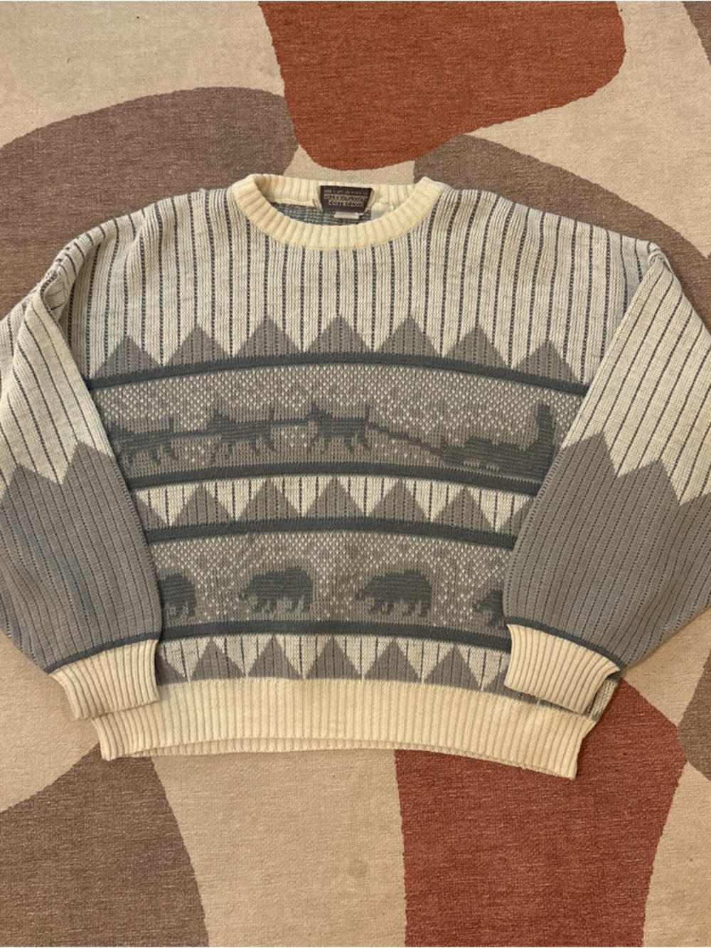 Vintage sled dog and bear Cream & Gray Patterned Men's Sweater